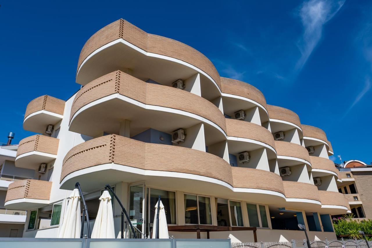 רוזטו דליי אברוצי Di Matteo Hotel מראה חיצוני תמונה